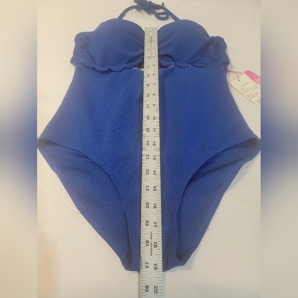 CLEARANCE SALE HML XL one piece swimsuit scalloped edging, cutout front - Picture 15 of 15